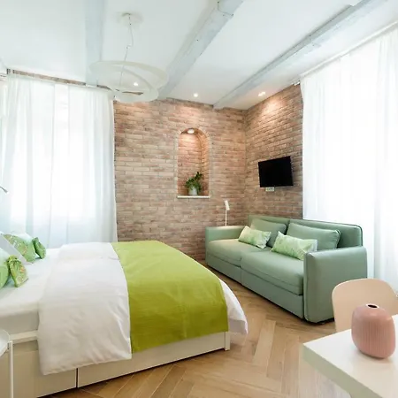 Mak Luxury Спліт