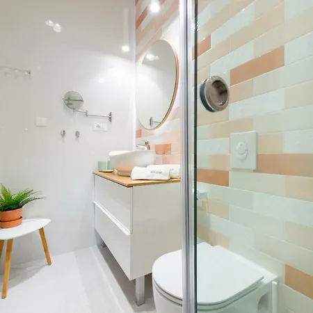 Mak Luxury